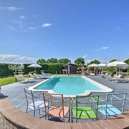 公寓 Sleeps 4 Pool Air Con Wifi